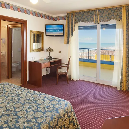 拿破仑酒店 利多迪迪耶索洛