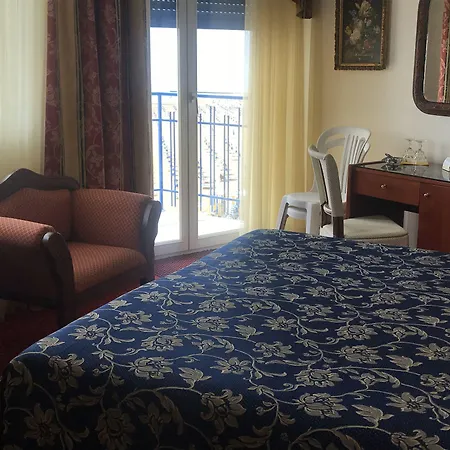 拿破仑酒店 酒店 4*