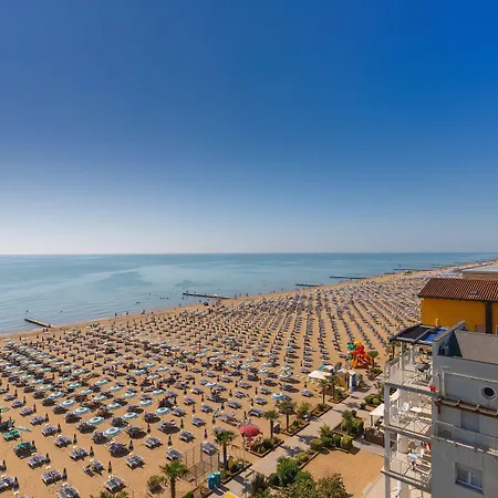 拿破仑酒店 酒店