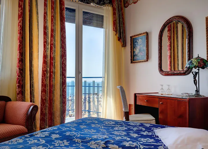 Napoleon Hotel