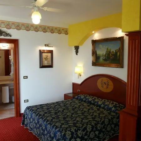 Napoleon 4* Lido di Jesolo