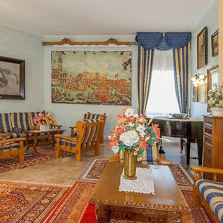 Napoleon Hotel 4*